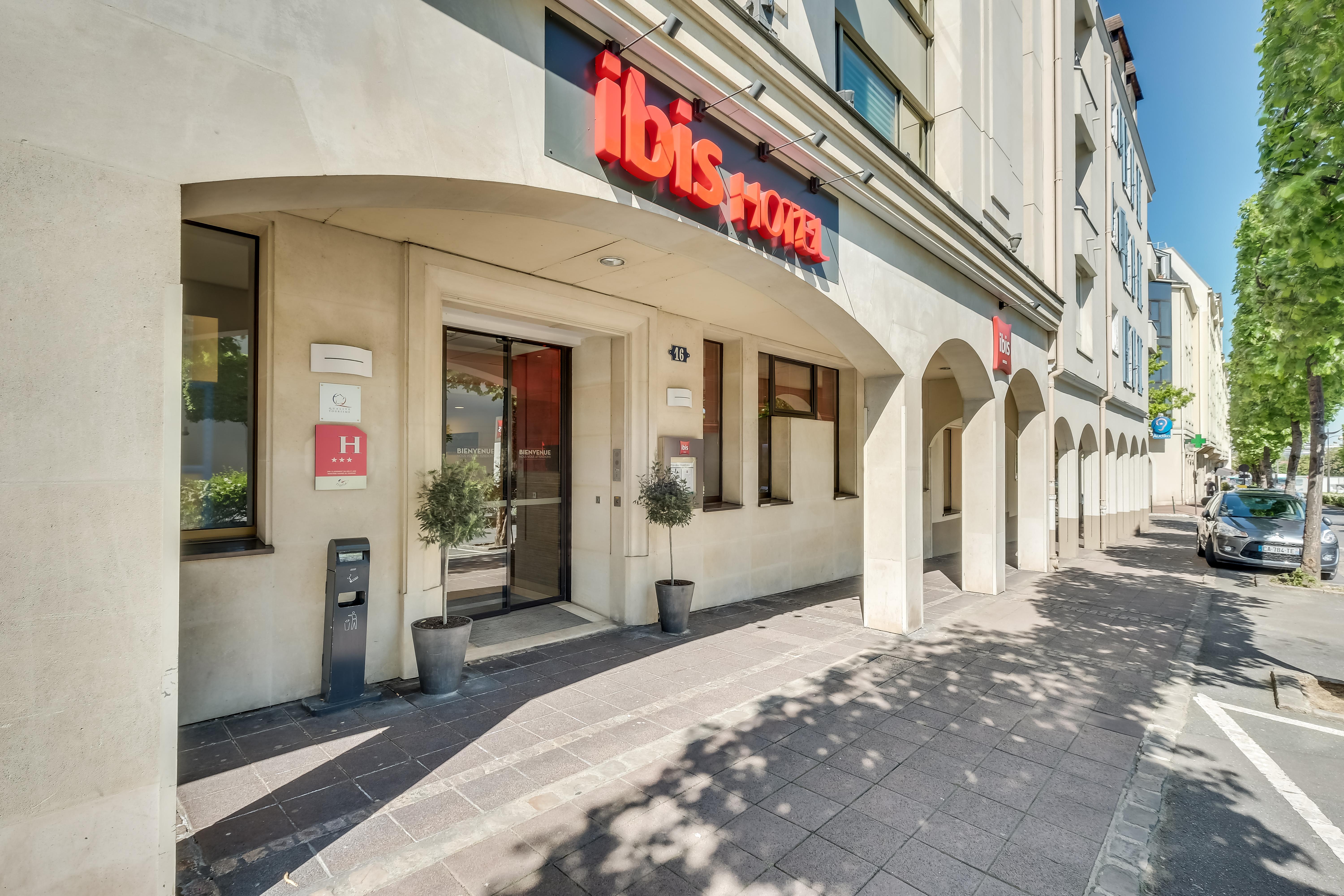 Ibis Paris Rueil Malmaison Exterior photo