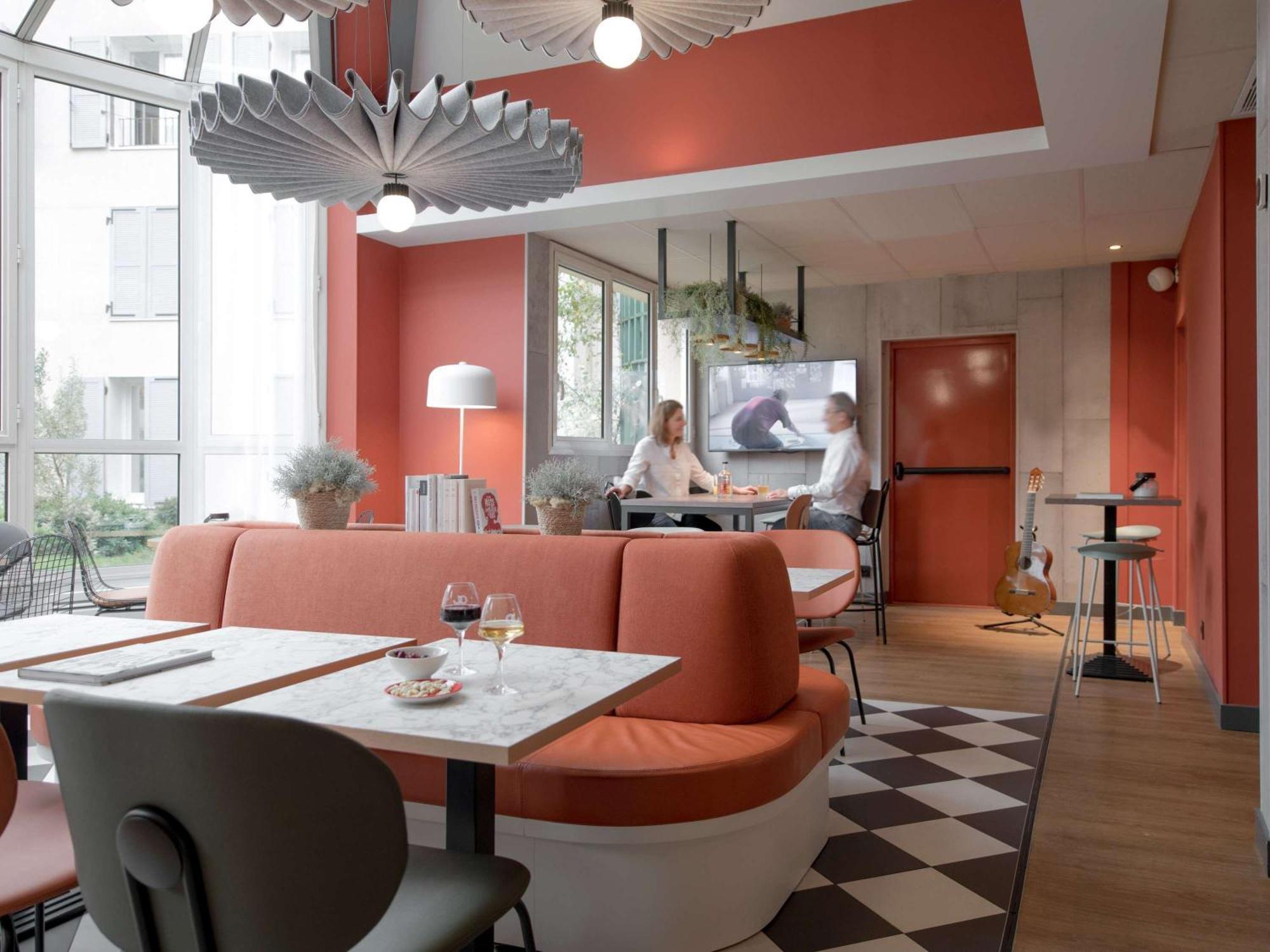 Ibis Paris Rueil Malmaison Exterior photo