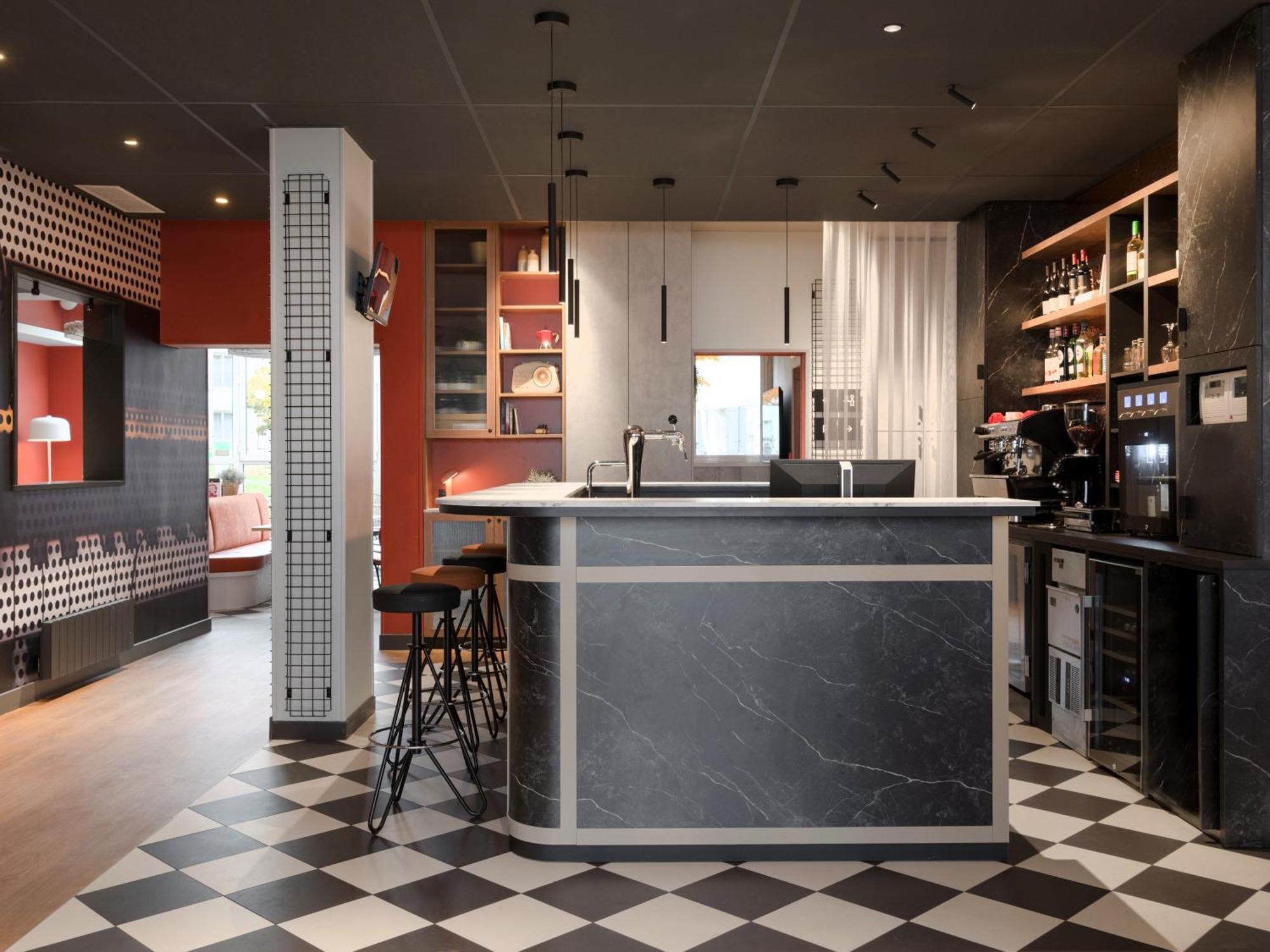 Ibis Paris Rueil Malmaison Exterior photo