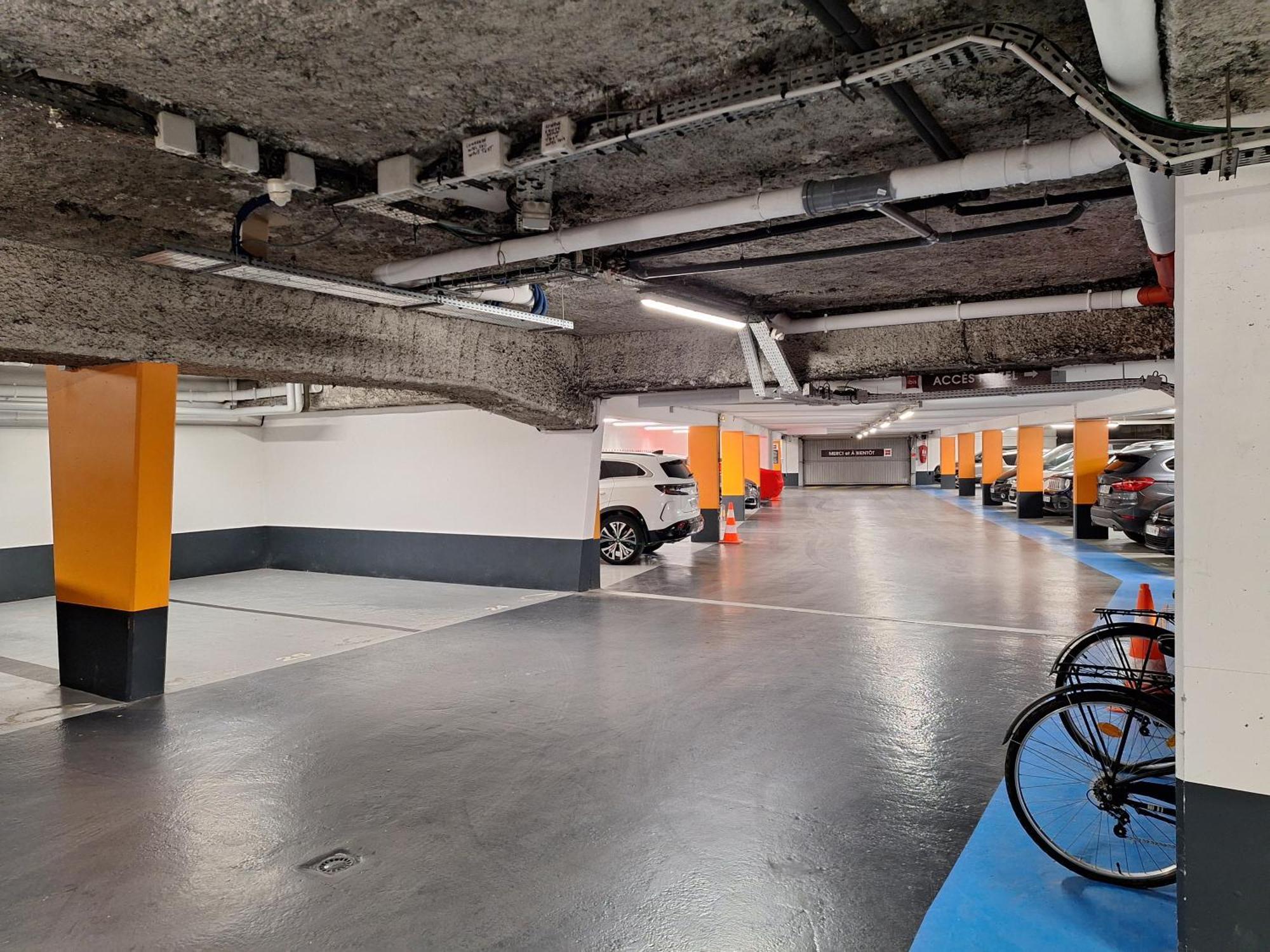 Ibis Paris Rueil Malmaison Exterior photo